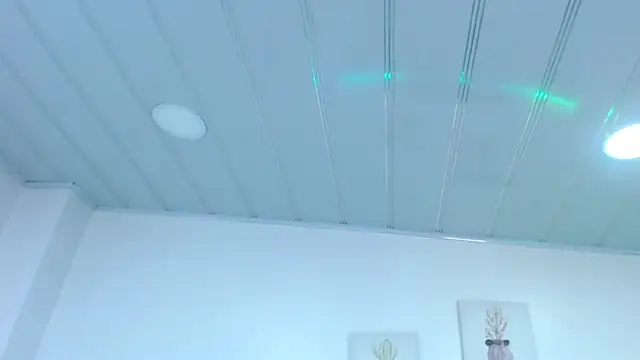 Snapshot of candy_lux_ chatting on October 3, 8:39 pm candy lux online show from October 3, 8:39 pm