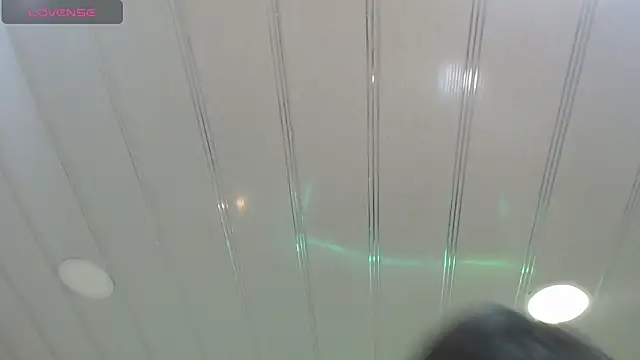 Snapshot of candy_lux_ chatting on February 5, 8:57 pm candy lux online show from February 5, 8:57 pm