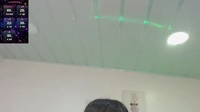 Snapshot of candy_lux_ chatting on March 14, 12:10 pm candy lux online show from March 14, 12:10 pm