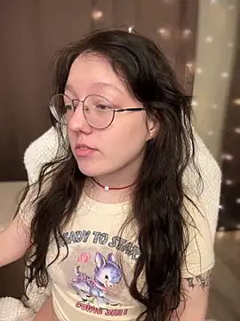 Snapshot of emigooflordXD chatting on December 28, 6:39 am emigooflordXD online show from December 28, 6:39 am