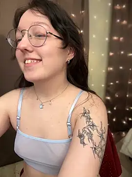 Snapshot of emigooflordXD chatting on January 9, 6:06 am emigooflordXD online show from January 9, 6:06 am