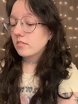 Snapshot of emigooflordXD chatting on January 17, 6:57 am emigooflordXD online show from January 17, 6:57 am