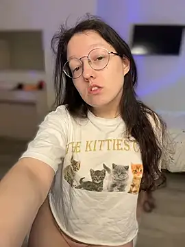 Snapshot of emigooflordXD chatting on October 20, 11:21 am emigooflordXD online show from October 20, 11:21 am