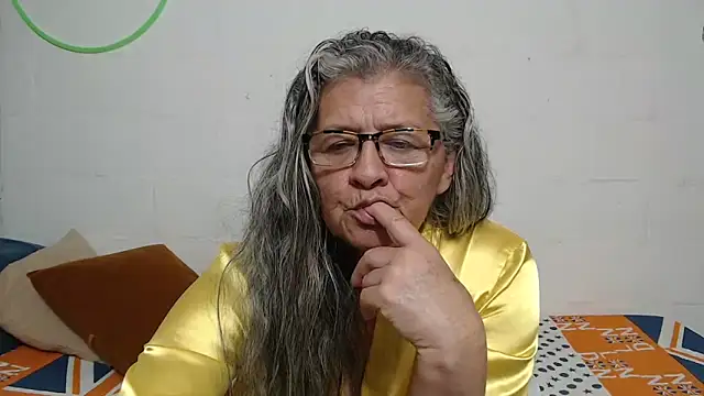 candy mature  online show from March 1, 11:45 am