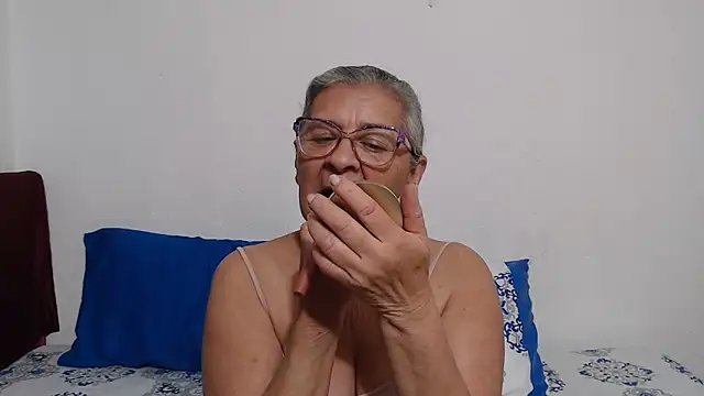 candy mature  online show from May 8, 10:26 pm
