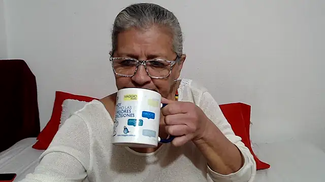 candy mature  online show from May 24, 12:43 pm