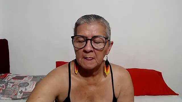 candy mature  online show from May 26, 11:12 pm