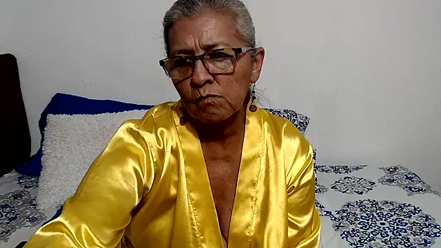candy mature  online show from June 3, 11:43 pm