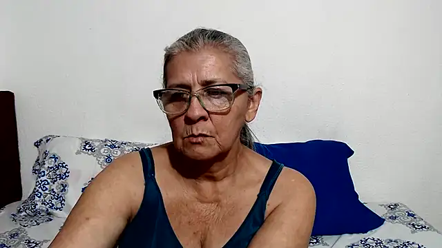 candy mature  online show from June 15, 12:57 am