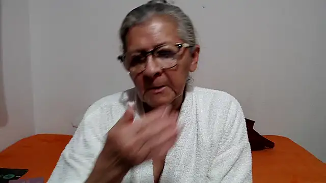candy mature  online show from July 17, 10:47 pm