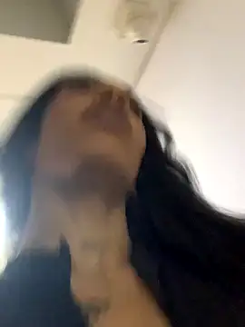 Snapshot of turabbitxx chatting on December 17, 6:52 am turabbitxx online show from December 17, 6:52 am