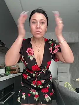 CuteNata online show from February 10, 11:03 am