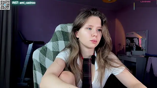 Snapshot of Ameliia_castro chatting on November 27, 4:47 am Ameliia castro online show from November 27, 4:47 am