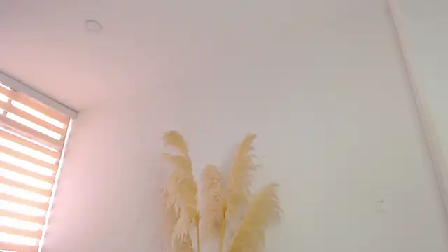 dollface17 online show from November 20, 9:25 pm