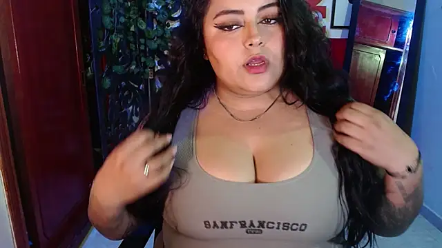 Snapshot of moon_sunflower chatting on November 26, 11:28 pm moon sunflower online show from November 26, 11:28 pm