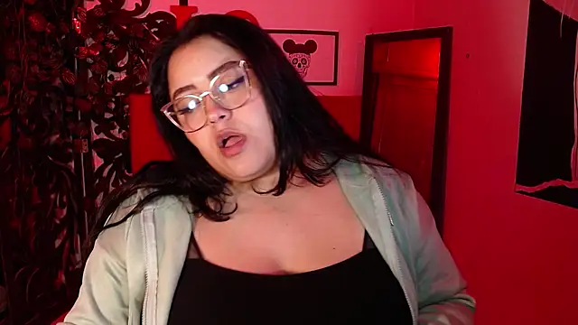 Snapshot of moon_sunflower chatting on December 15, 12:20 pm moon sunflower online show from December 15, 12:20 pm