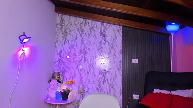 chloe blue online show from September 25, 11:14 am