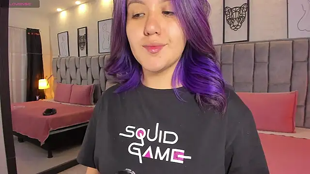 Snapshot of sweet--emily chatting on February 18, 7:21 am sweet--emily online show from February 18, 7:21 am