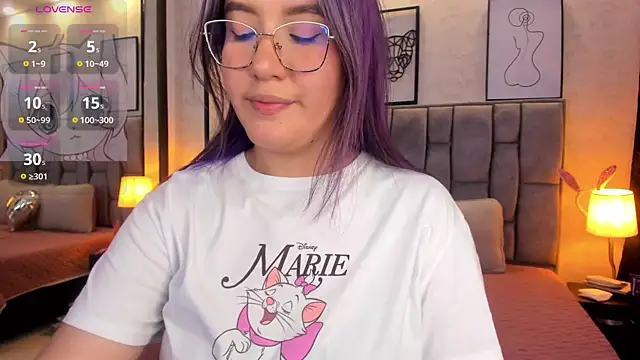 Snapshot of sweet--emily chatting on March 4, 7:30 am sweet--emily online show from March 4, 7:30 am