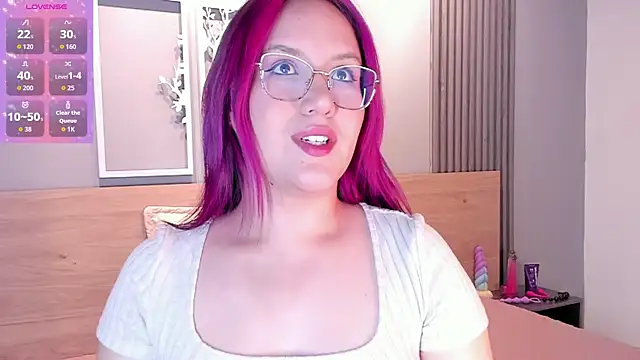 Snapshot of sweet--emily chatting on November 30, 3:54 am sweet--emily online show from November 30, 3:54 am