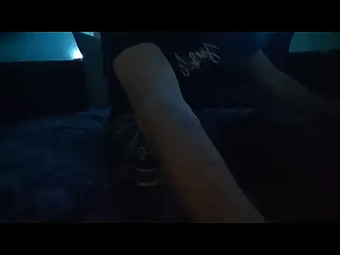 Snapshot of SquirtLover_XL chatting on November 13, 1:26 am SquirtLover XL online show from November 13, 1:26 am