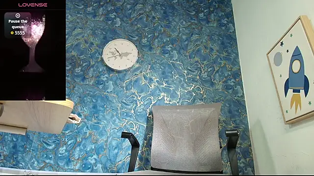 Snapshot of Rhaegal_hot chatting on March 21, 8:56 pm Rhaegal hot online show from March 21, 8:56 pm