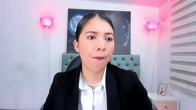 lina bedoya  online show from March 19, 11:39 am