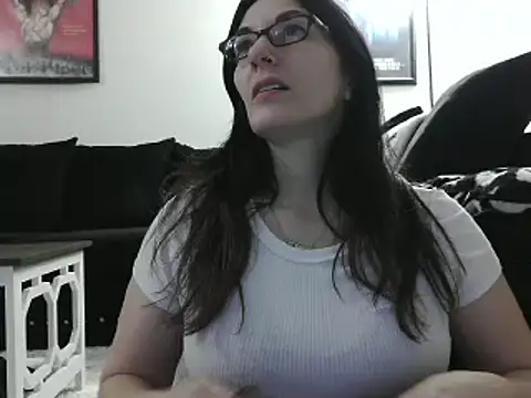 CrystalLakeXO online show from January 16, 9:05 am