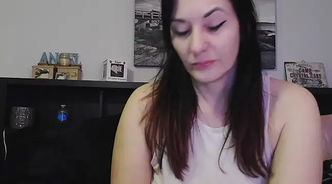 CrystalLakeXO online show from February 18, 6:59 am