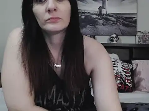 CrystalLakeXO online show from March 9, 5:55 am