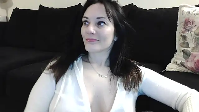 CrystalLakeXO online show from October 1, 5:35 am