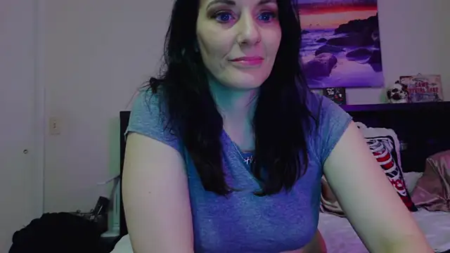 CrystalLakeXO online show from November 30, 5:11 am