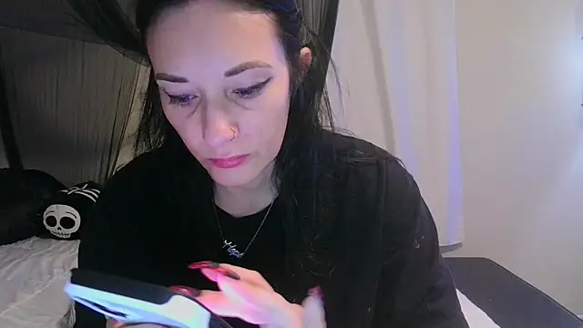 CrystalLakeXO online show from April 23, 10:34 pm