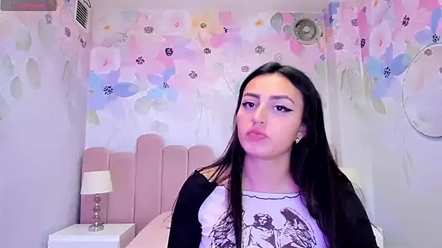 Snapshot of Lesly_sexy4u chatting on November 28, 3:20 am Lesly sexy4u online show from November 28, 3:20 am