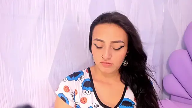 Snapshot of Lesly_sexy4u chatting on April 11, 7:56 am Lesly sexy4u online show from April 11, 7:56 am