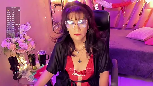 Snapshot of Ahytanna chatting on February 22, 4:18 am Ahytanna online show from February 22, 4:18 am