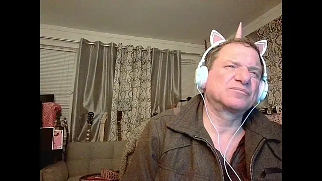 coryassman online show from February 11, 8:15 am