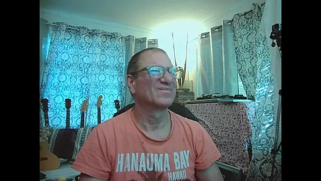 Snapshot of coryassman chatting on June 1, 11:28 pm coryassman online show from June 1, 11:28 pm