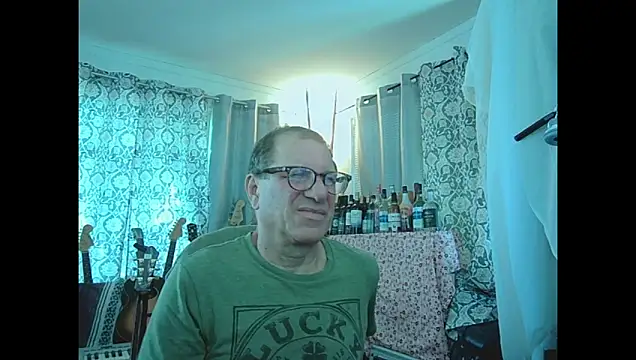 Snapshot of coryassman chatting on June 19, 6:45 pm coryassman online show from June 19, 6:45 pm