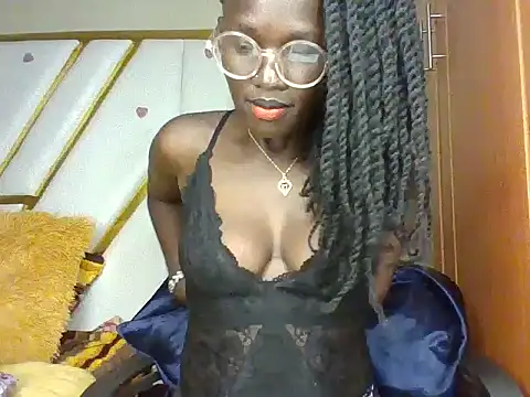 cutesmiling online show from February 9, 9:28 pm