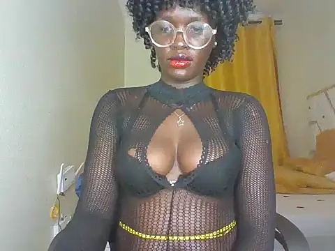 cutesmiling online show from March 18, 5:31 am