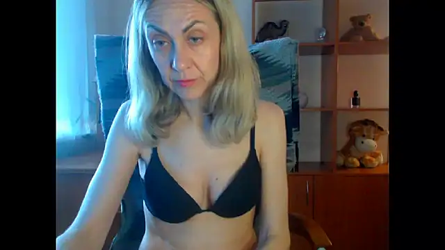 Snapshot of Tanya6547 chatting on June 8, 10:26 am Tanya6547 online show from June 8, 10:26 am