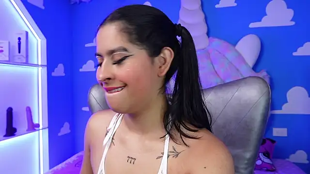 miss romyna online show from January 20, 11:02 am