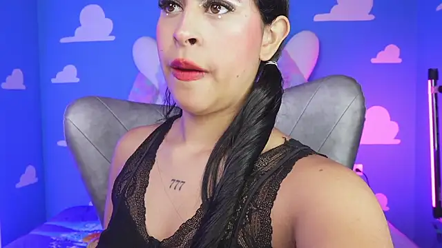 miss romyna online show from January 13, 11:04 am