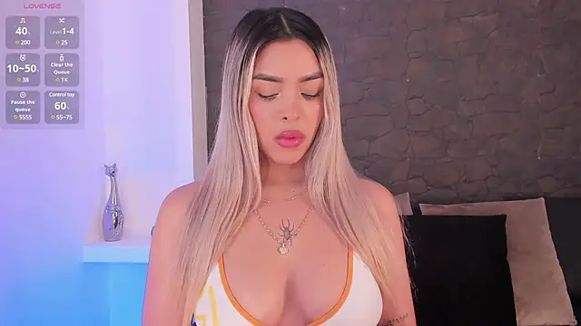 Snapshot of Addison_baker chatting on January 27, 11:22 pm Addison baker online show from January 27, 11:22 pm