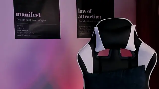 Snapshot of Thomas_Fit1 chatting on February 11, 2:05 am Thomas Fit1 online show from February 11, 2:05 am