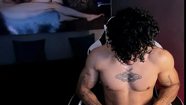 Snapshot of Thomas_Fit1 chatting on March 20, 4:45 pm Thomas Fit1 online show from March 20, 4:45 pm