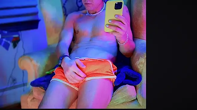 Snapshot of YouLikeBigDick9 chatting on January 4, 9:32 am YouLikeBigDick9 online show from January 4, 9:32 am