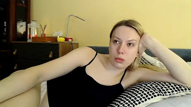 Snapshot of Scarlettford chatting on December 3, 3:11 pm Scarlettford online show from December 3, 3:11 pm