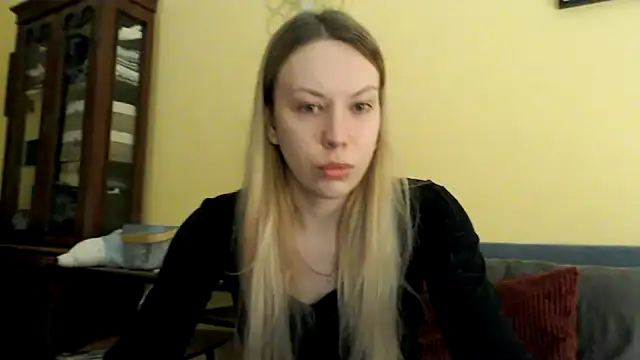 Snapshot of Scarlettford chatting on February 2, 4:11 pm Scarlettford online show from February 2, 4:11 pm